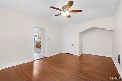 4916 Robert Avenue, Saint Louis, MO 63109 - Photo 4
