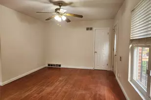 8137 Vardaman Dr, University City, MO 63130 - Photo 4