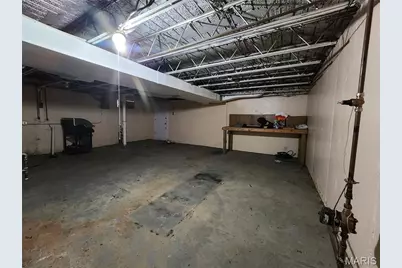 8137 Vardaman Drive, University City, MO 63130 - Photo 14