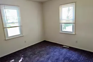240 Lakeview Dr, Elsberry, MO 63343 - Photo 8