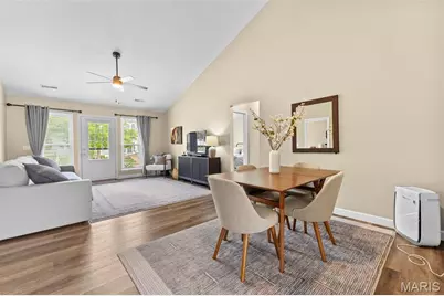 309 Hawks View Drive, O'Fallon, MO 63368 - Photo 10