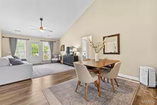 309 Hawks View Dr, O'Fallon, MO 63368 - Photo 10