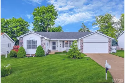 1004 N Brampton Drive, Saint Charles, MO 63304 - Photo 2