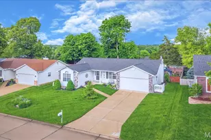 1004 N Brampton Dr, Saint Charles, MO 63304 - Photo 4