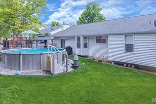 1004 N Brampton Dr, Saint Charles, MO 63304 - Photo 12