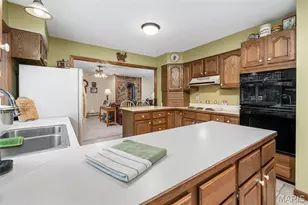 5 Wolf Creek Ct, Saint Peters, MO 63376 - Photo 20