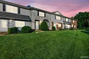 2562 Grayland Walk, Unincorporated, MO 63129 - Photo 2