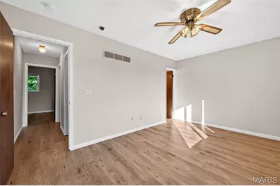 2562 Grayland Walk, Unincorporated, MO 63129 - Photo 14