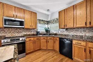 308 Copper Crest Ct, Unincorporated, MO 63304 - Photo 8