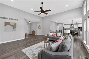544 Miralago Shore Dr, Saint Peters, MO 63376 - Photo 4