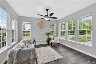 544 Miralago Shore Dr, Saint Peters, MO 63376 - Photo 8