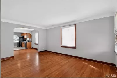 240 S Barat Avenue, Saint Louis, MO 63135 - Photo 8