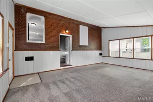 240 S Barat Ave, Saint Louis, MO 63135 - Photo 12