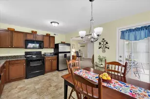 1711 Piedmont Cir, Saint Charles, MO 63304 - Photo 10
