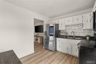 1404 Birch Dr, Pacific, MO 63069 - Photo 8