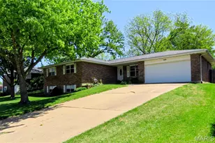 1604 Tamarack Dr, Saint Charles, MO 63301 - Photo 4