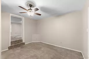 2413 Leslie Ave, Overland, MO 63114 - Photo 20