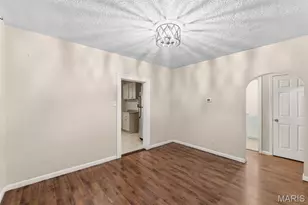 2413 Leslie Ave, Overland, MO 63114 - Photo 10