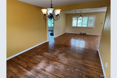 512 Bryan Avenue, Kirkwood, MO 63122 - Photo 12