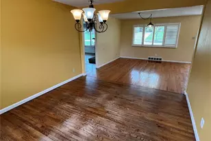 512 Bryan Ave, Kirkwood, MO 63122 - Photo 12