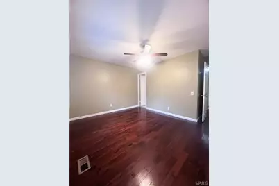 5891 Sir Edward Lane, Florissant, MO 63033 - Photo 16