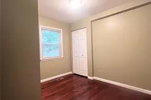 5891 Sir Edward Ln, Florissant, MO 63033 - Photo 12