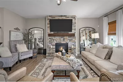 318 Regents Park Avenue, Wentzville, MO 63385 - Photo 8