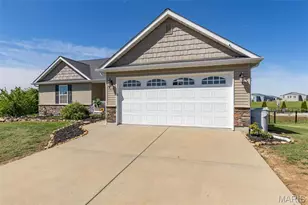 407 N Haven Dr, Farmington, MO 63640 - Photo 2