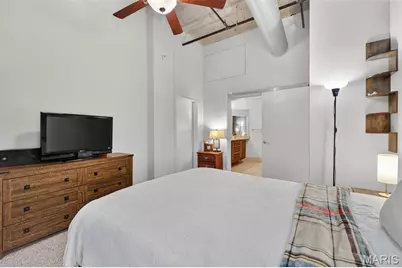4100 Forest Park Avenue #427, Saint Louis, MO 63108 - Photo 14