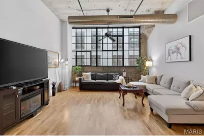 4100 Forest Park Avenue #427, Saint Louis, MO 63108 - Photo 1