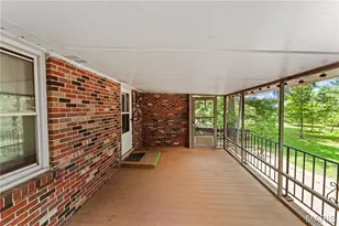 429 Geyer Forest Dr, Kirkwood, MO 63122 - Photo 14