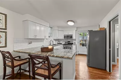 996 N Woodlawn Avenue, Kirkwood, MO 63122 - Photo 12