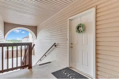 1236 Gardens Circle Drive #M, Saint Louis, MO 63125 - Photo 2