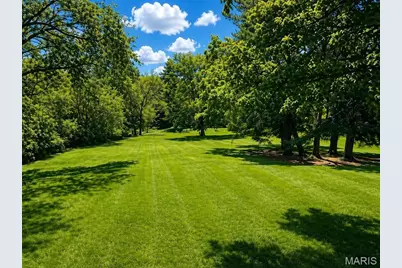 11 Denny Lane, Huntleigh, MO 63131 - Photo 8