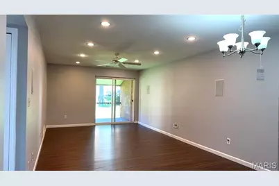 1989 Hunting Lake Court #303, Saint Louis, MO 63122 - Photo 2