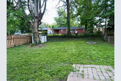 238 Gladys Avenue, Hazelwood, MO 63135 - Photo 12