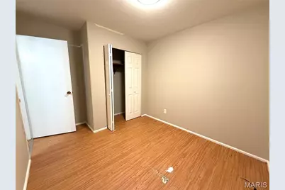 238 Gladys Avenue, Hazelwood, MO 63135 - Photo 8