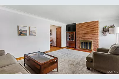 5939 Hilgard Place, Saint Louis, MO 63109 - Photo 6