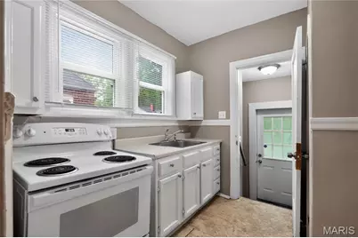 21 Robert Avenue, Saint Louis, MO 63135 - Photo 10