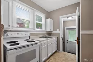 21 Robert Ave, Saint Louis, MO 63135 - Photo 10