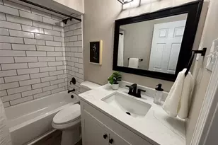 3938 Hirondelle Ln, Florissant, MO 63034 - Photo 8
