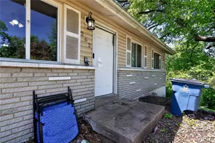 262 Coburg Dr, Saint Louis, MO 63137 - Photo 4