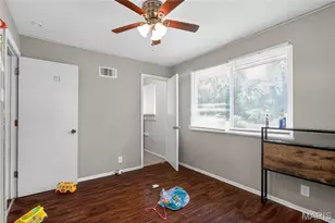 262 Coburg Dr, Saint Louis, MO 63137 - Photo 16