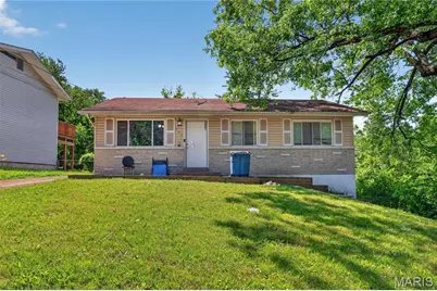 262 Coburg Drive, Saint Louis, MO 63137 - Photo 1