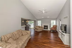 4335 Northpoint Cir, Saint Louis, MO 63129 - Photo 6