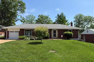 10100 Jeffleigh Ln, Saint Louis, MO 63123 - Photo 2