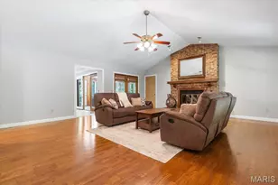 3500 Carrico Manor Ln, Florissant, MO 63034 - Photo 4