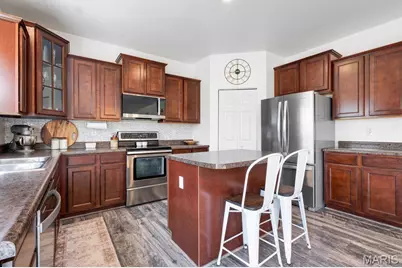 2023 Preston Woods Parkway, Lake Saint Louis, MO 63367 - Photo 18