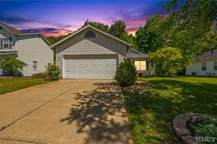 1035 Providence Pointe Dr, Wentzville, MO 63385 - Photo 1