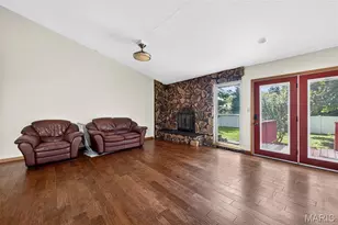 12226 Autumn Dale Ct, Maryland Heights, MO 63043 - Photo 6